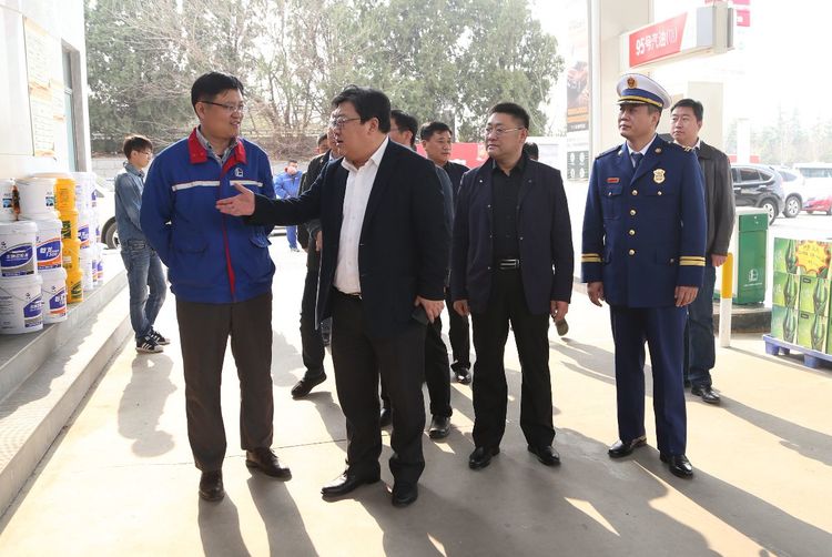 福山区委副书记区长李金涛带队检查企业消防安全工作