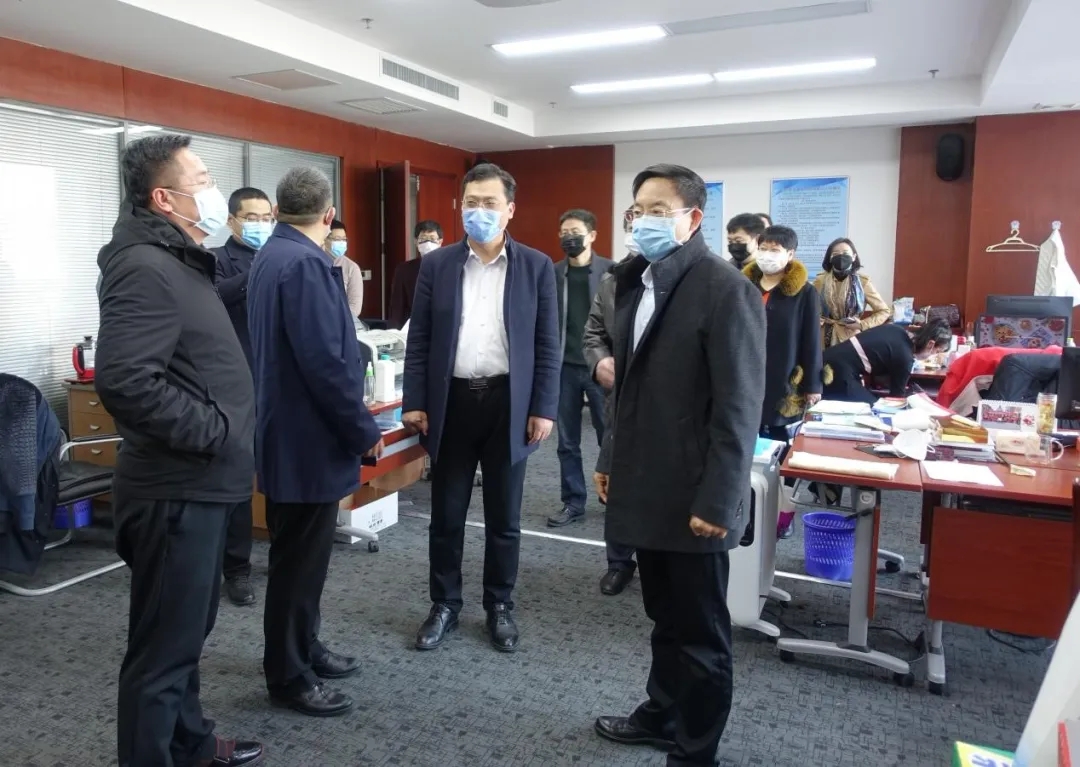管委副主任朱文博同志及工委组织部 规划管理办公室相关负责人陪同