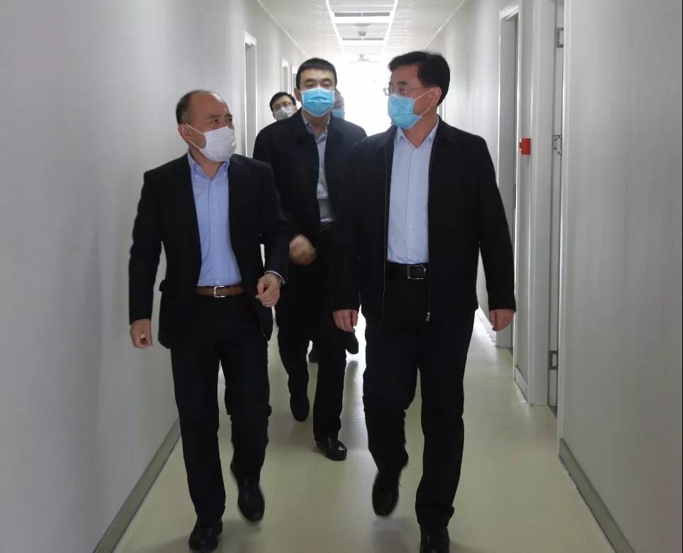 市委书记李胜刚走访调研龙大集团