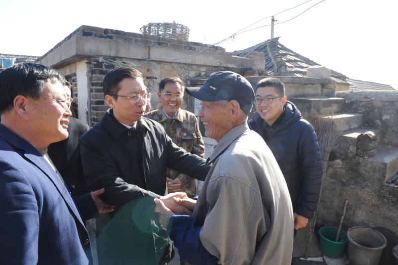崔宗涛同志到昆嵛山保护区调研脱贫攻坚工作